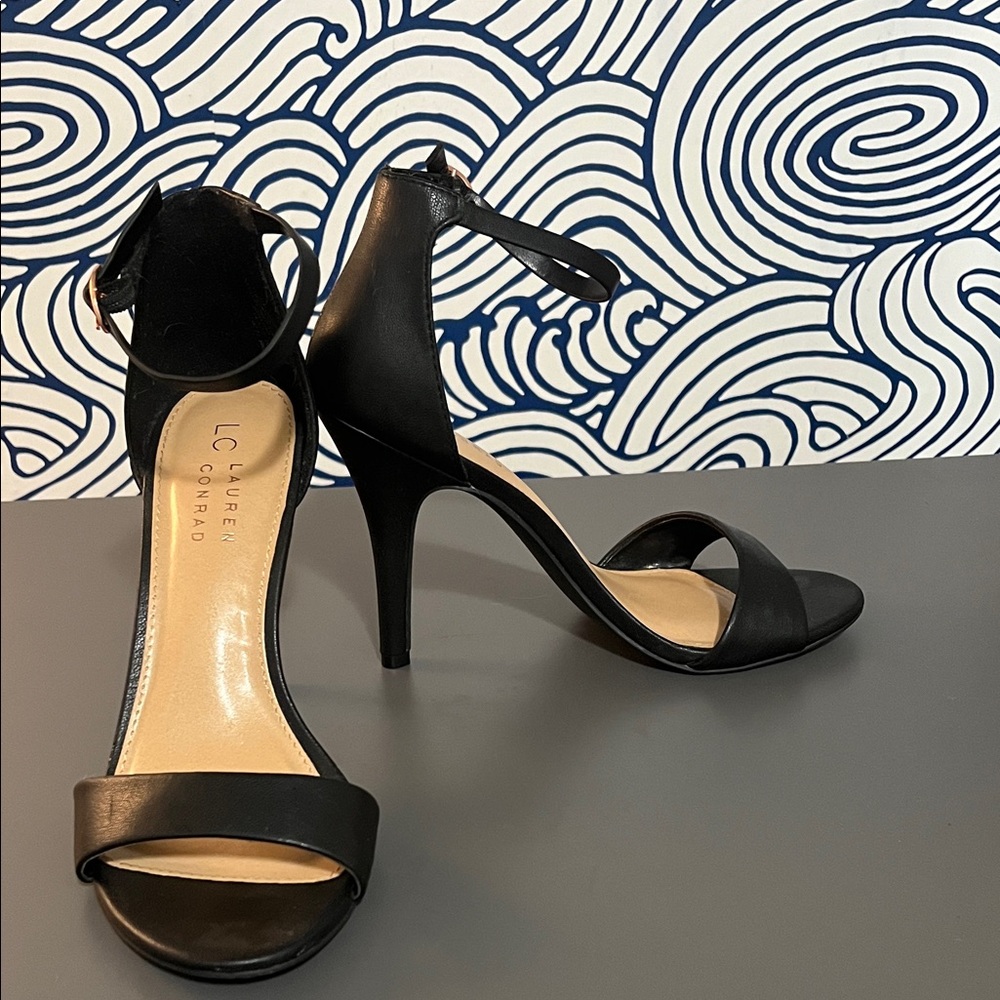 LC Lauren Conrad Black Strappy Heels